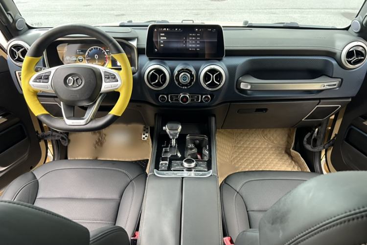 Used Beijing Auto BJ40 2019 2.3T Automatic Four-Wheel Drive Ring the Tower Champion Edition China VI
