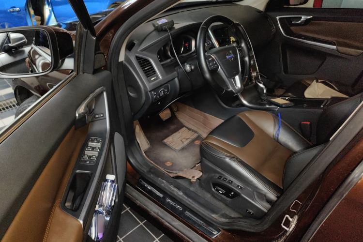 Used Volvo XC60 2016 T5 Smart Version