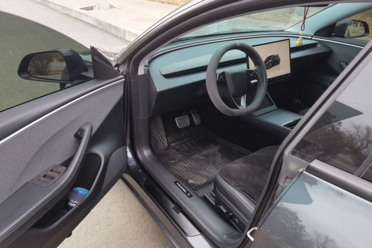 Used Tesla Model 3 2023 Rear-Wheel-Drive Version
