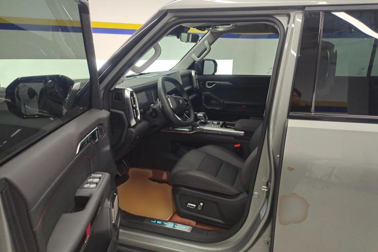 Used JETOUR Traveler 2023 2.0T All-Wheel-Drive CrossPRO
