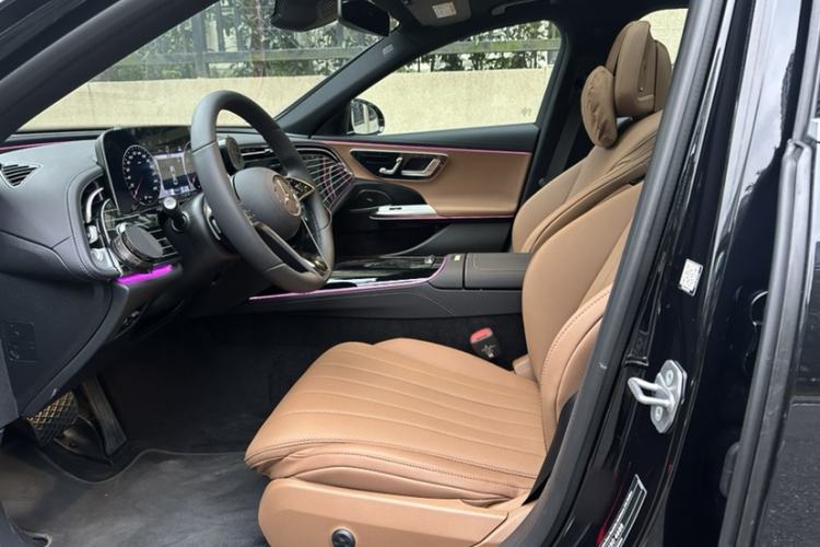 Used Mercedes-Benz E-Class 2025-Year Facelift E 260 L
