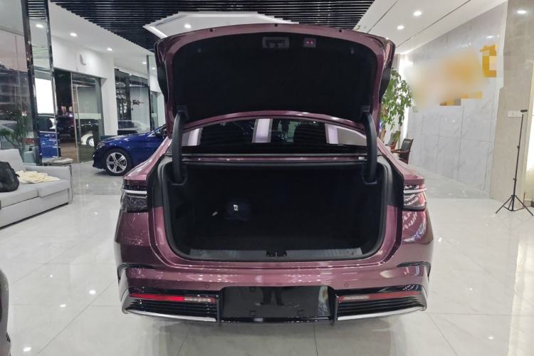 Used BYD Seal 2024 HONOR Edition DM-i 1.5T 121km Flagship Model
