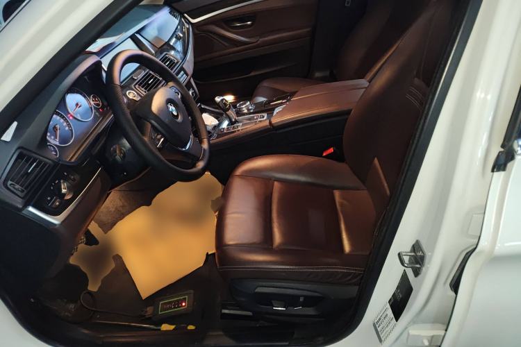 Used BMW 5 Series 2014 525Li Luxury Design Package