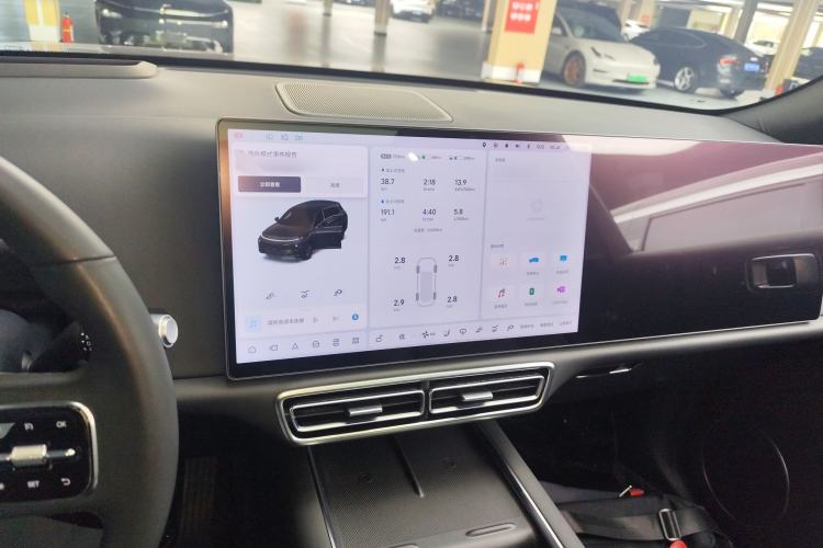 Used Li Auto L7 2023 Air model
