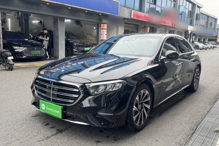 Used Mercedes-Benz E-Class 2024 Facelift E 300 L Luxury Edition
