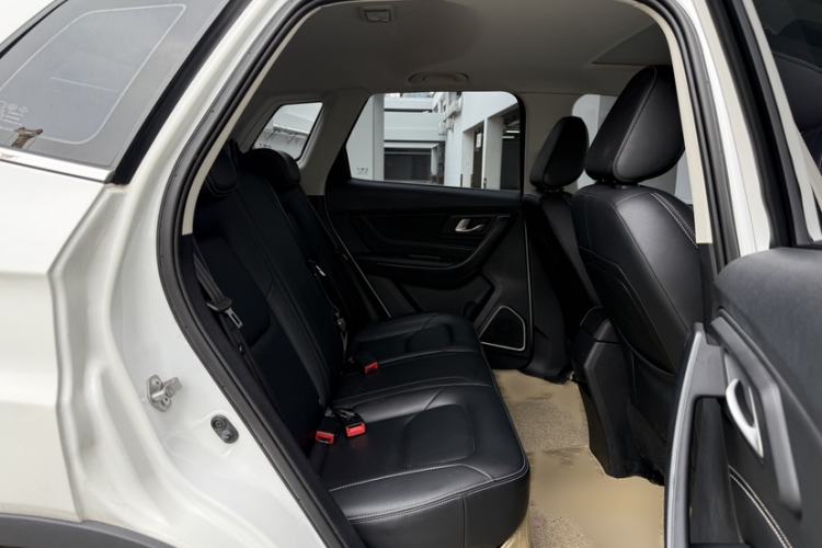 Used Bestune X40 2019 1.6L Automatic Luxury Version China V Emission Standard