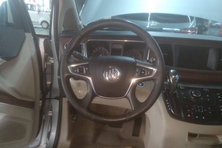 Used Buick GL8 2018 28T Luxury Model China VI Standard