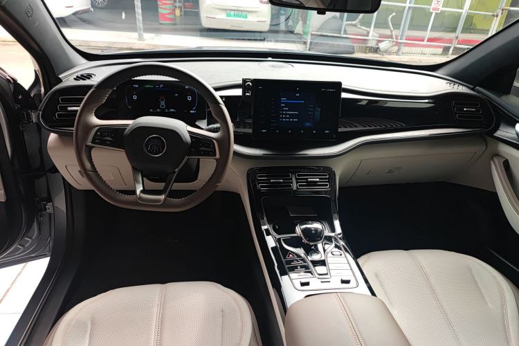 Used BYD Qin PLUS 2024 HONOR Edition DM-i 55KM Leading Model