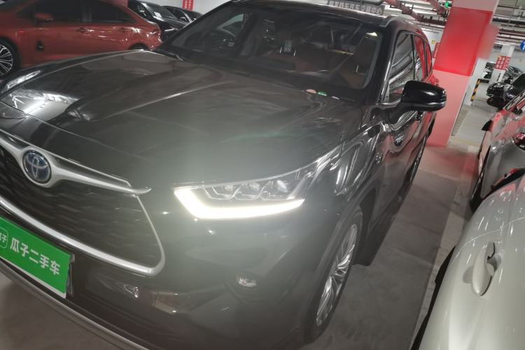Used Toyota Highlander 2022 Dual-Engine 2.5L Four-Wheel Drive Prestige Version 7 Seats