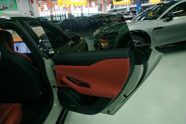 Used  SU7 2024 Four-Wheel Drive Ultra-Long Range Advanced Intelligent Driving Max Edition
