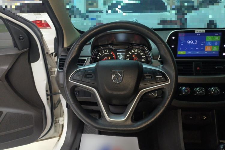 Used Baojun 310W 2017 1.5L Manual Fashion Model China V
