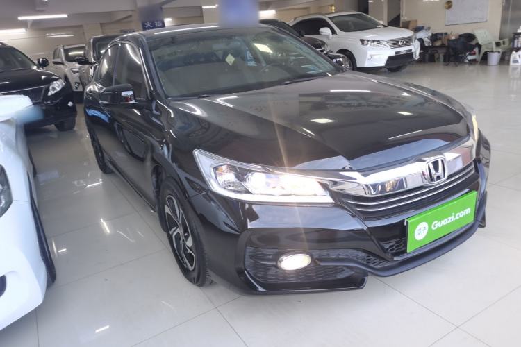 Used Honda Accord 2016 2.0L Luxury Edition