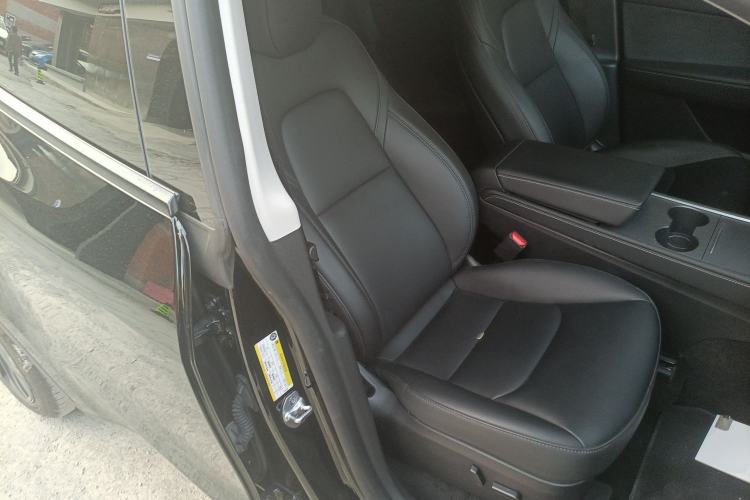 Used Tesla Model Y 2024 Rear-Wheel-Drive Version
