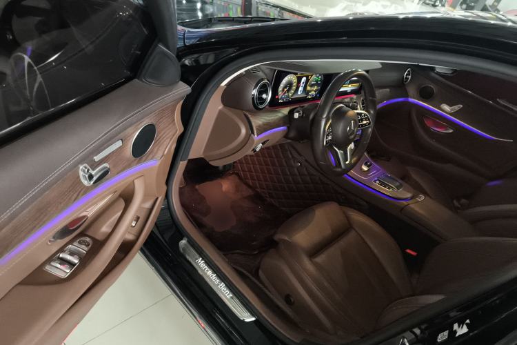 Used Mercedes-Benz E-Class 2019 E 260 L
