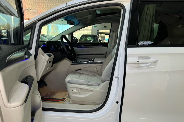 Used Buick GL8 2023 ES Lu Zun Comfort Model
