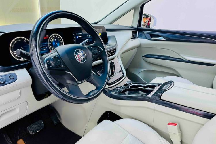 Used Buick GL8 2022 ES Landtrek 653T Comfort Edition
