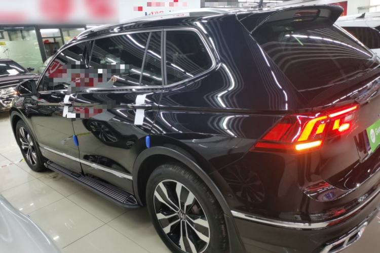 Used Volkswagen Tiguan L 2024 Outstanding Model 330TSI Automatic Two-Wheel Drive R-Line Dragon Glory Edition
