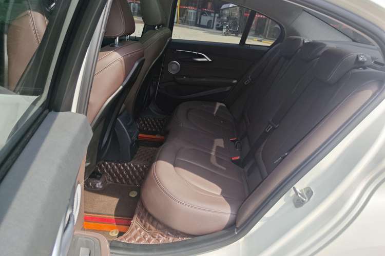 Used BMW 1 Series 2023 120i M Sport Night Edition
