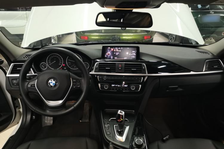 Used BMW 3 Series 2017 320Li Fashion Model
