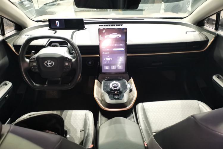 Used Toyota bZ3 2023 616 km Long-Range Premium
