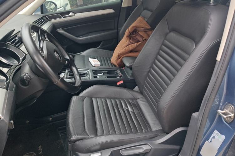 Used Volkswagen Variant 2017 380TSI Two-Wheel Drive Comfort Edition