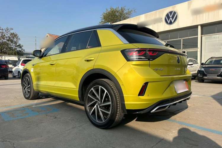 Used Volkswagen T-ROC 2023 300TSI DSG Two-Wheel Drive Starlight Edition
