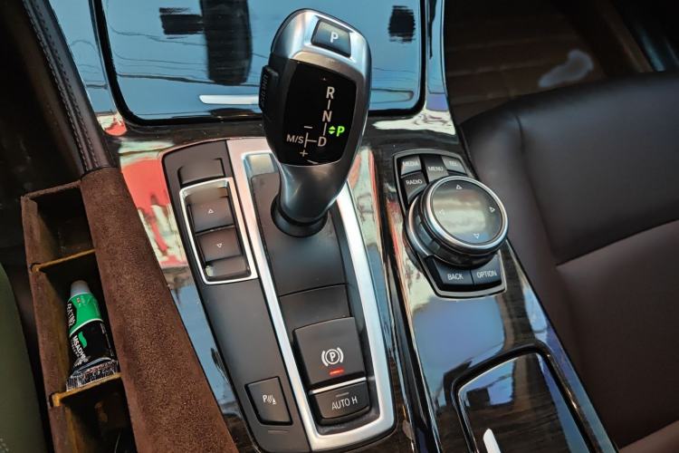 Used BMW 5 Series 2014 525Li Luxury Design Package
