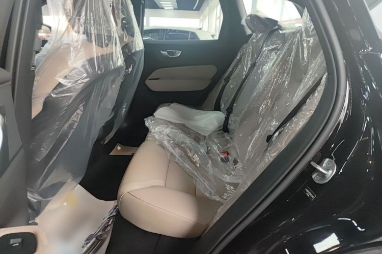 Used Volvo XC60 2026 B5 4x4 Smart Luxury Edition
