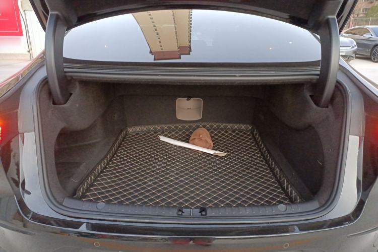 Used BYD Han 2024 EV Glory Edition 715KM Front-Wheel-Drive Flagship Model
