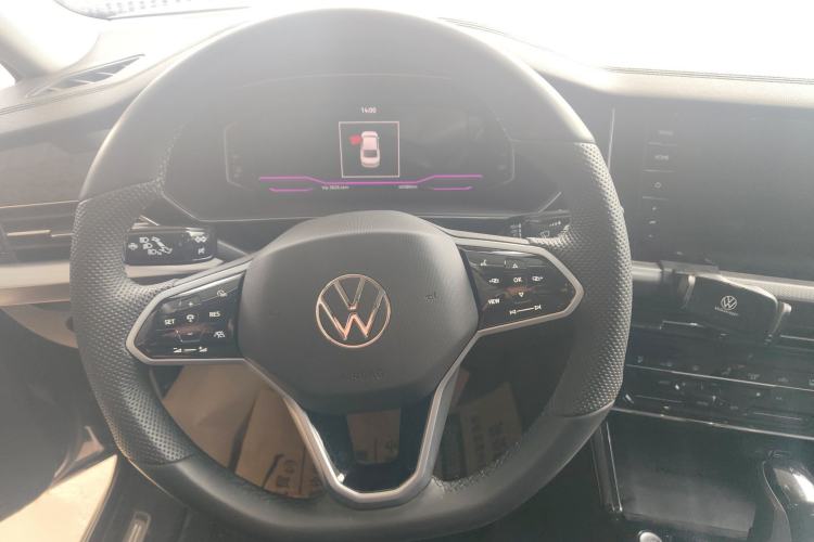 Used Volkswagen Passat 2024 380TSI Dragon Glory Edition
