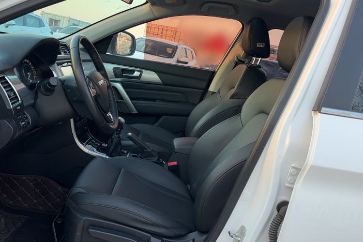 Used Haval H2 2017 Red-Label 1.5T Manual Two-Wheel-Drive Elite Model
