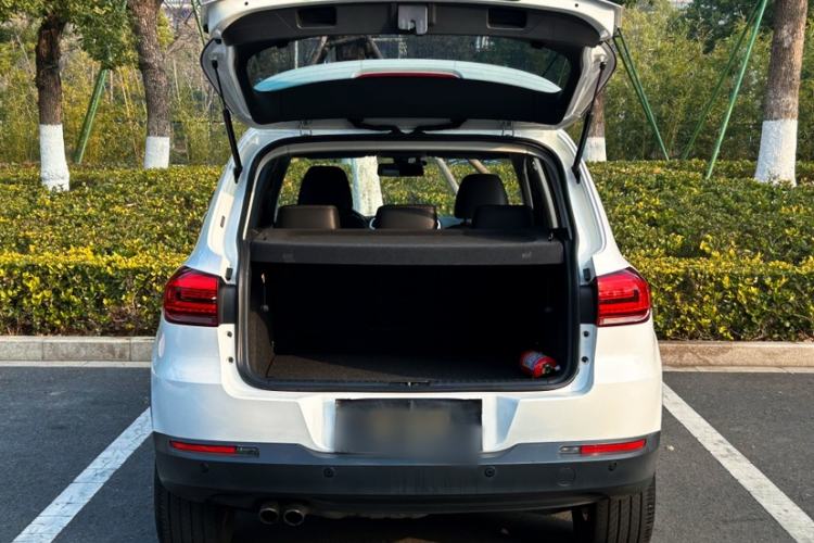 Used Volkswagen Tiguan 2017 300TSI Automatic Two-Wheel Drive Silk Road Comfort Edition
