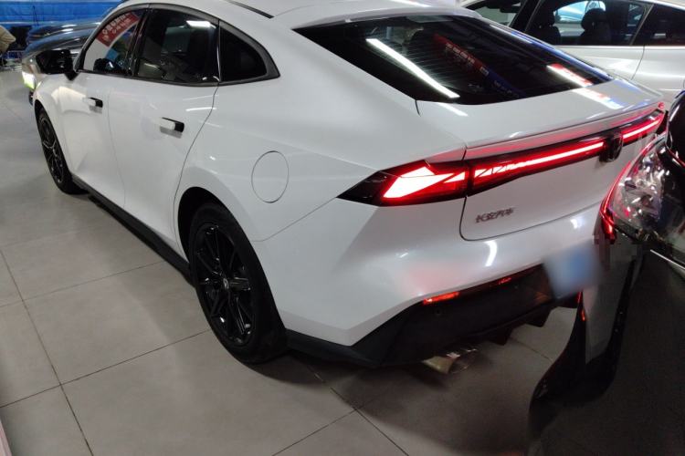 Used Changan UNI-V 2023 1.5T Prestige Model