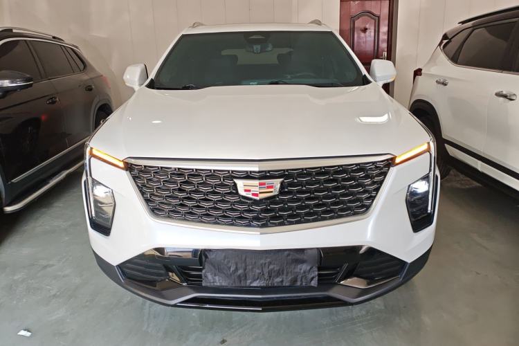 Used Cadillac XT4 2024 28T Two-Wheel-Drive Luxury Version
