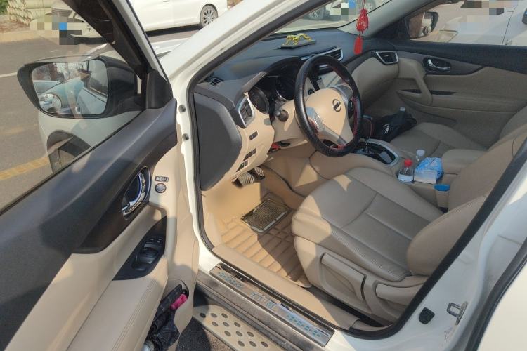 Used Nissan X-Trail 2015 2.0L CVT Comfort MAX Edition 2WD