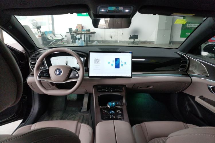 Used BYD Han 2025 DM-i Intelligent Driving Edition 125KM LiDAR Flagship Model
