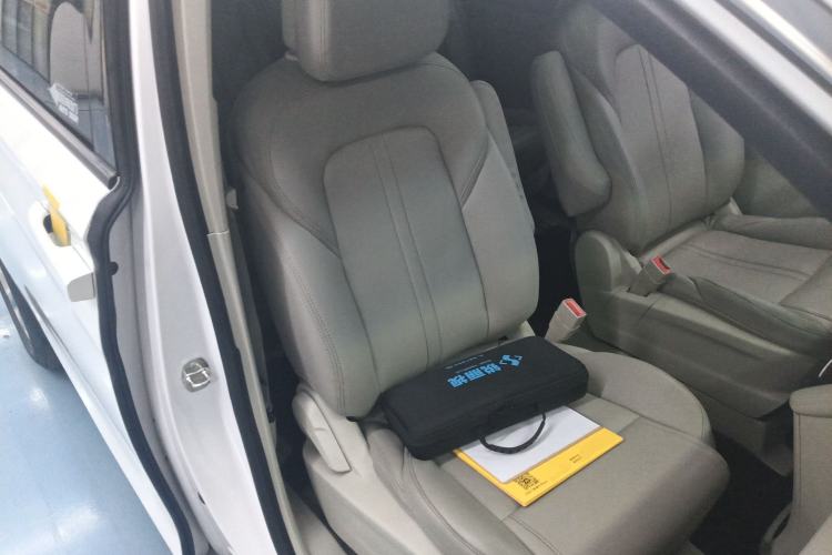 Used Buick GL8 2017 ES 28T Comfort Model China V Standard
