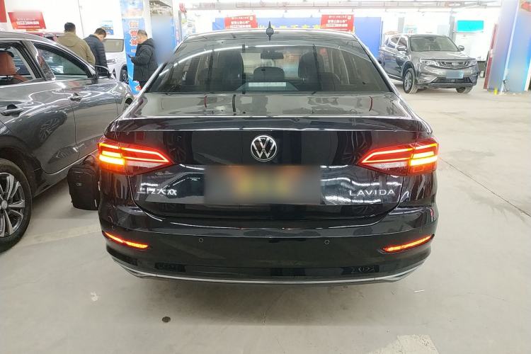Used Volkswagen Lavida 2022 1.5L Automatic Comfort Edition
