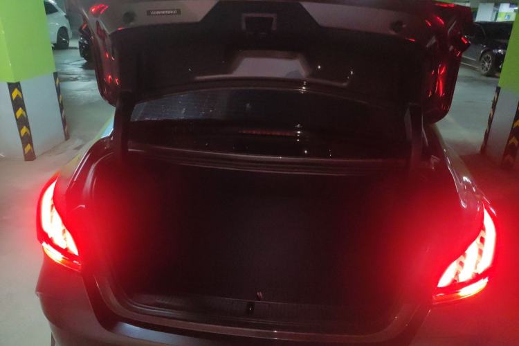 Used MG 5 2023 180 DVVT CVT Luxury Edition
