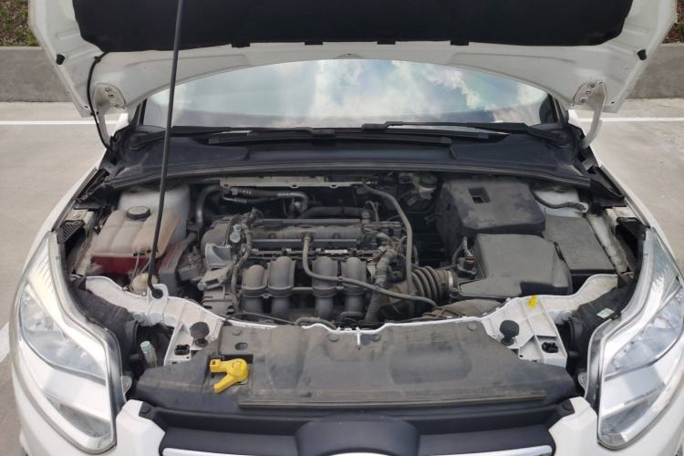 Used Ford Focus 2012 Hatchback 1.6L Manual Fashion Edition
