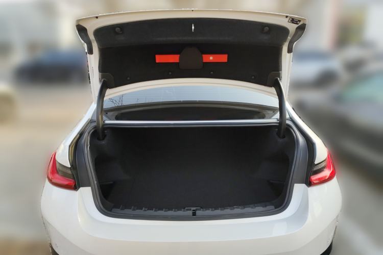 Used BMW i3 2024 eDrive 35 L
