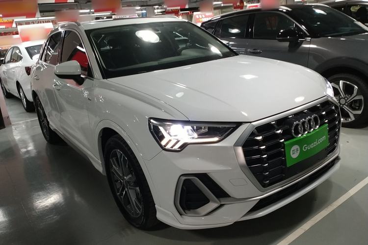 Used Audi Q3 2020 40 TFSI Fashion Dynamic Model