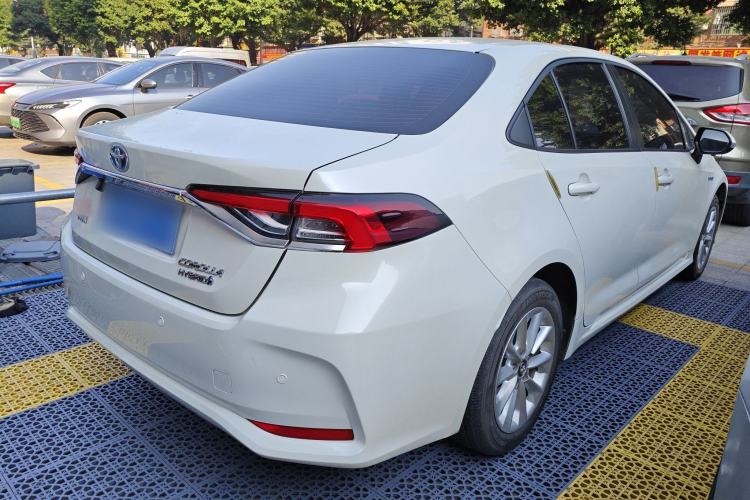 Used Toyota Corolla 2021 Dual-Motor 1.8L E-CVT Elite Edition
