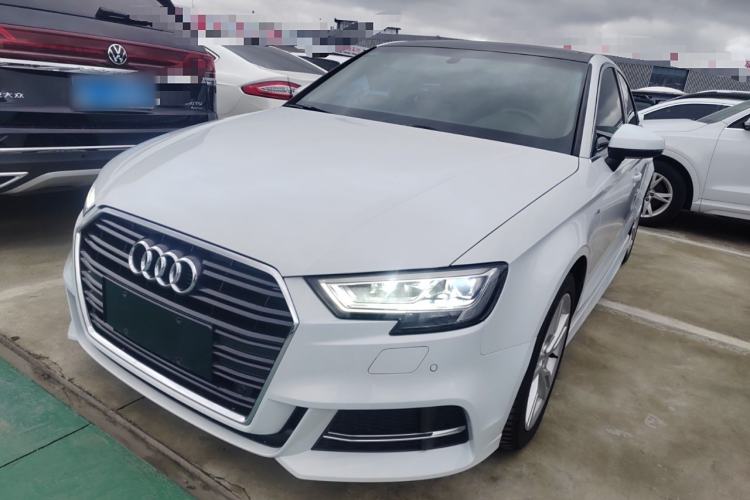 Used Audi A3 2019 Limousine 35 TFSI Fashion Edition China V standard
