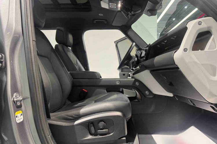 Used Land Rover Defender 2024 110 3.0T P400 X-DYNAMIC HSE
