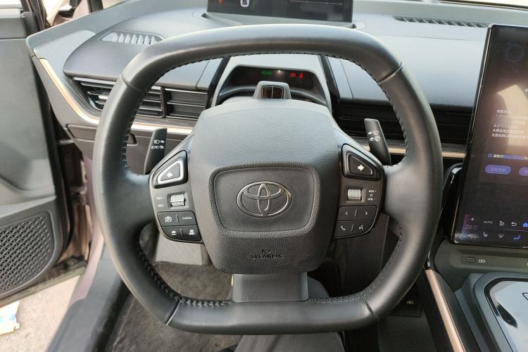 Used Toyota bZ3 2023 616 km Long-Range Premium
