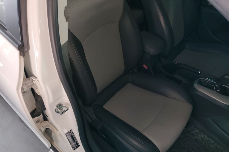 Used Chevrolet Cruze 2013 1.8L SE AT
