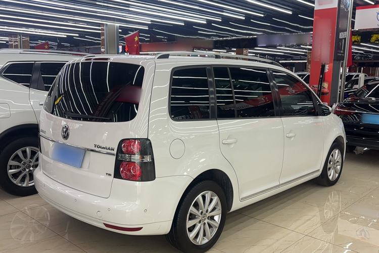 Used Volkswagen Touran 2015 1.4T DSG Luxury Edition 5-Seater