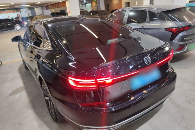 Used Volkswagen Passat 2022 330TSI Starry Luxury Edition
