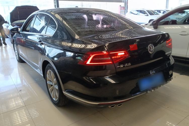 Used Volkswagen Magotan 2018 330TSI DSG Advanced Model
